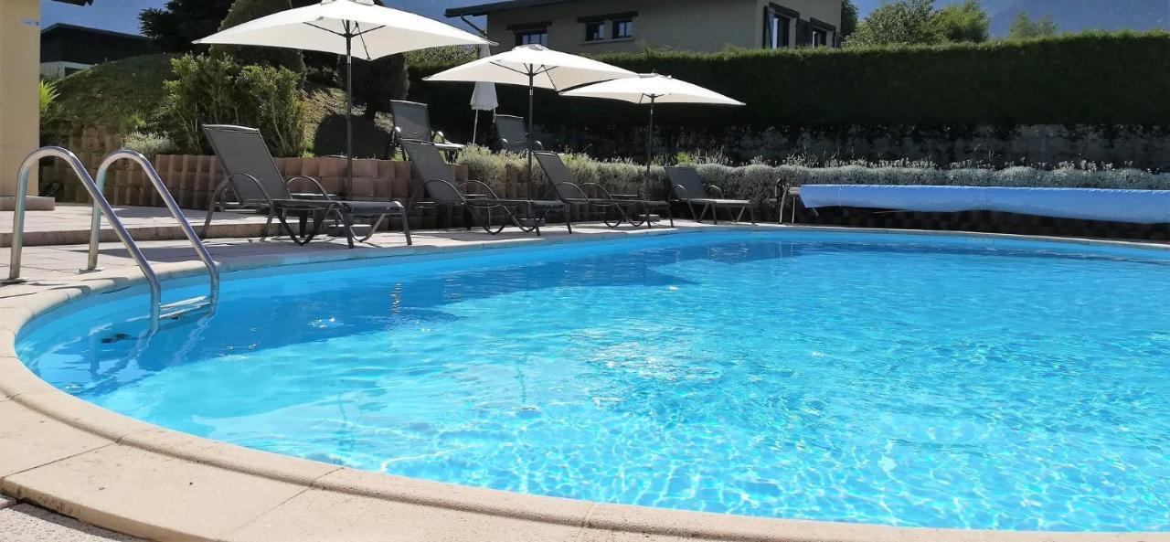 אוטרנס Hotel Restaurant Les Tilleuls מראה חיצוני תמונה